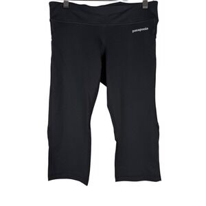 Patagonia Women's Endless Run/Yoga Athletic Capri Black Leggings Size Small